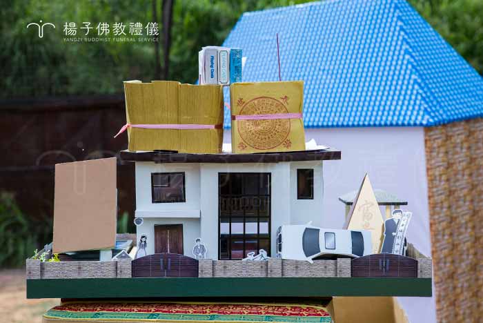 佛教不主張用物品殉葬，提倡不燒紙錢、不燒祭品，減少焚燒對人體健康、大自然環境有害的殯葬物品，實踐殯葬環保。｜楊子佛教禮儀公司