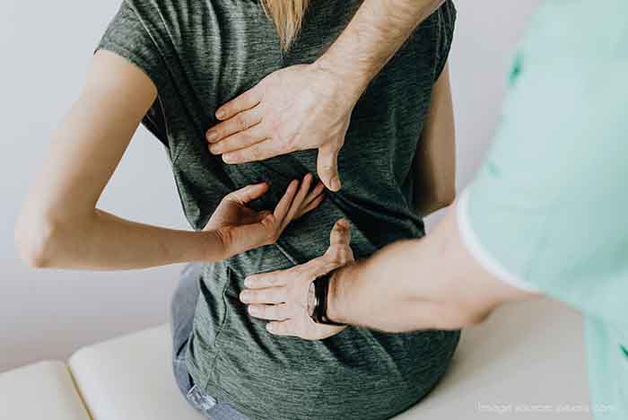 「長照2.0」是政府推動的「長期照顧十年計畫2.0」，提供多元長照服務與補助，如照顧、交通接送、輔具改善及喘息服務等。擴大服務對象與項目，強化失智症照護、預防失能，並整合居家醫療。｜楊子佛教禮儀公司